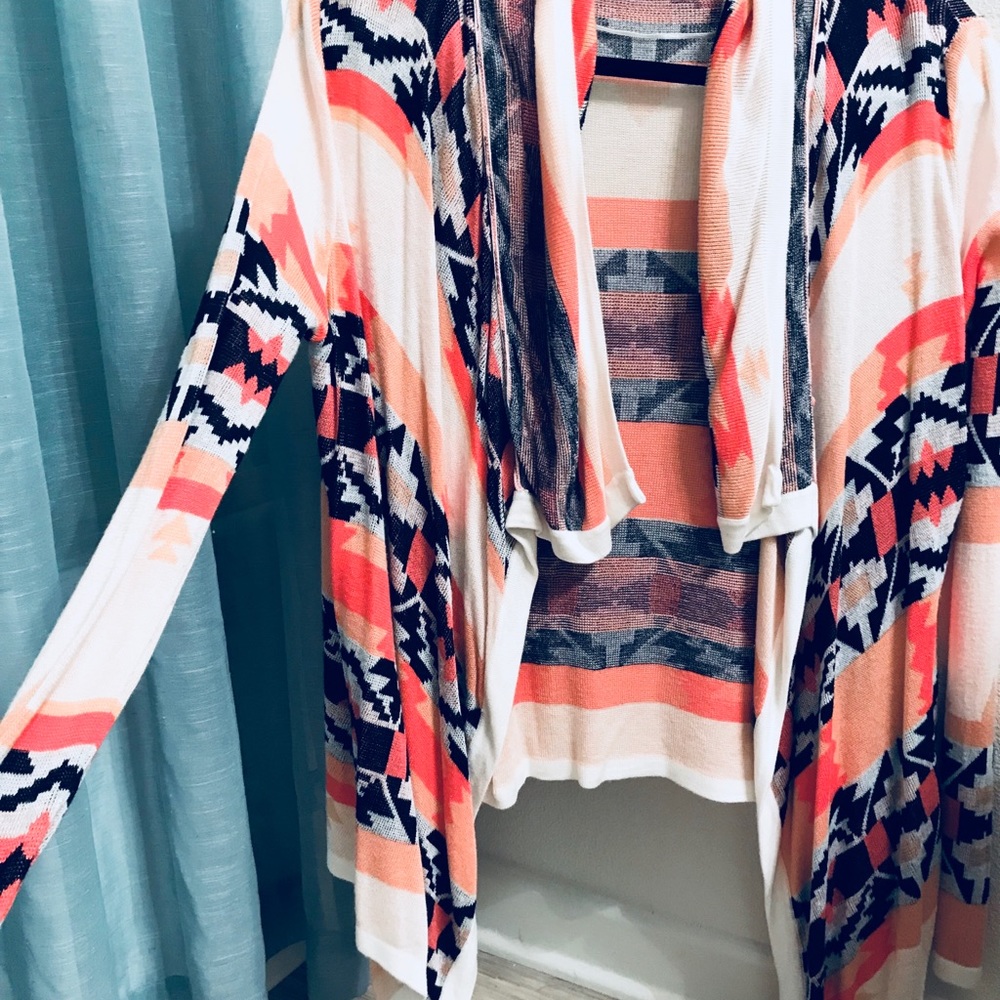 Aztec Draped Cardigan - Picture 2 of 3